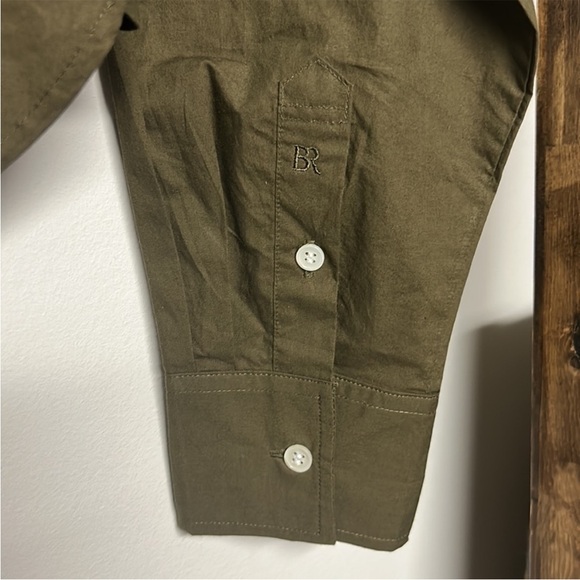 Banana Republic Boxy Cropped Button Down Shirt - Picture 4 of 9